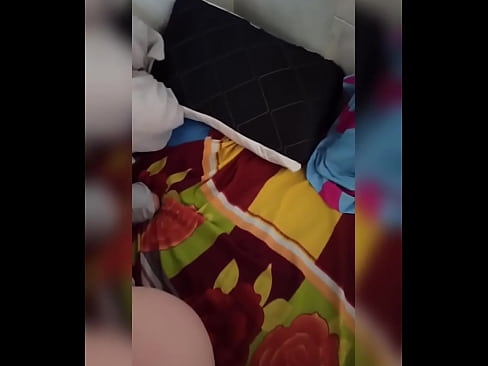 ❤️ Min rumskompis är ensam hemma eftersom hennes man är på semester och jag tar tillfället i akt att knulla henne och fylla hennes röv med mjölk. ❌ Sexvideo at us ❤